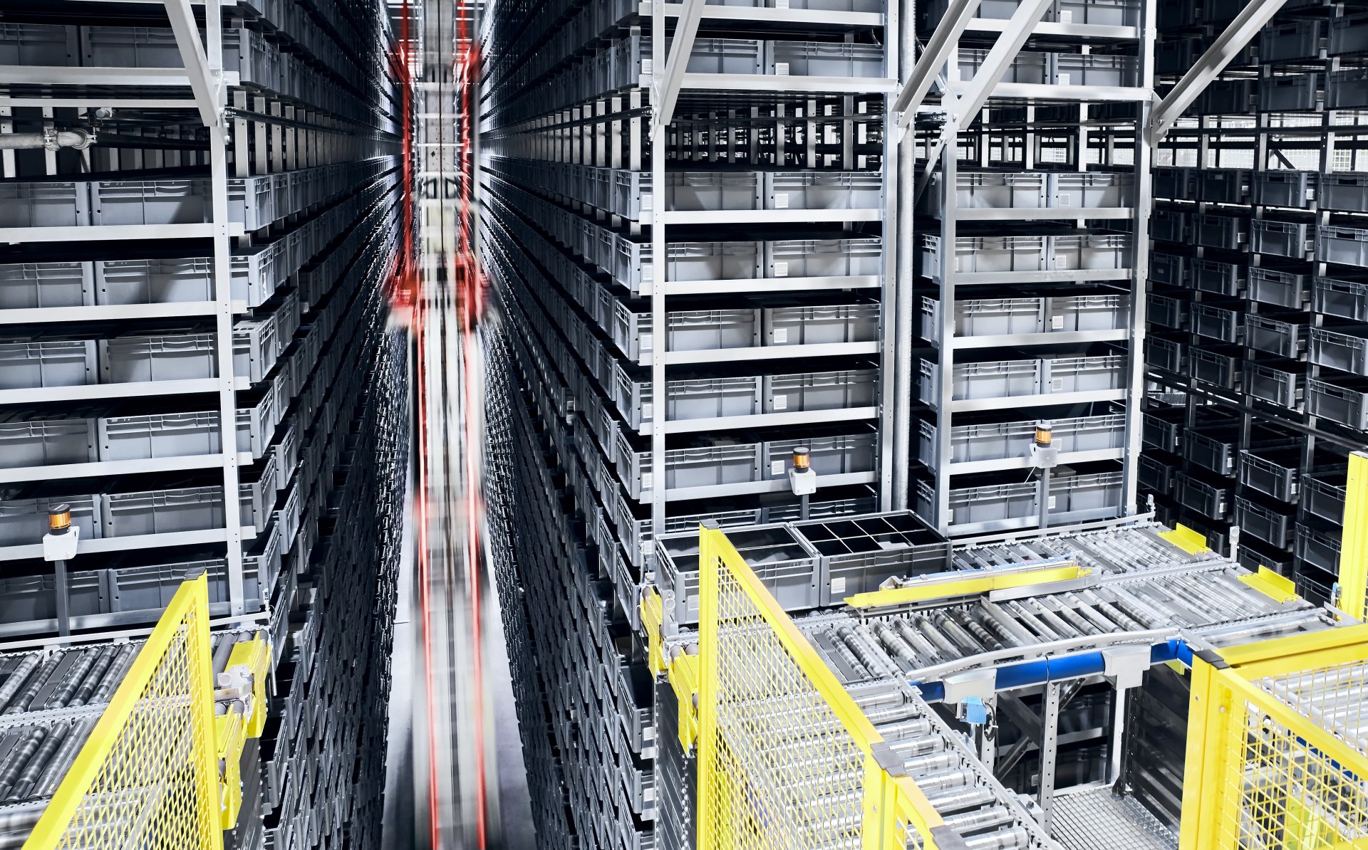 modern-automated-warehouse-management-system-2023-11-27-05-00-10-utc
